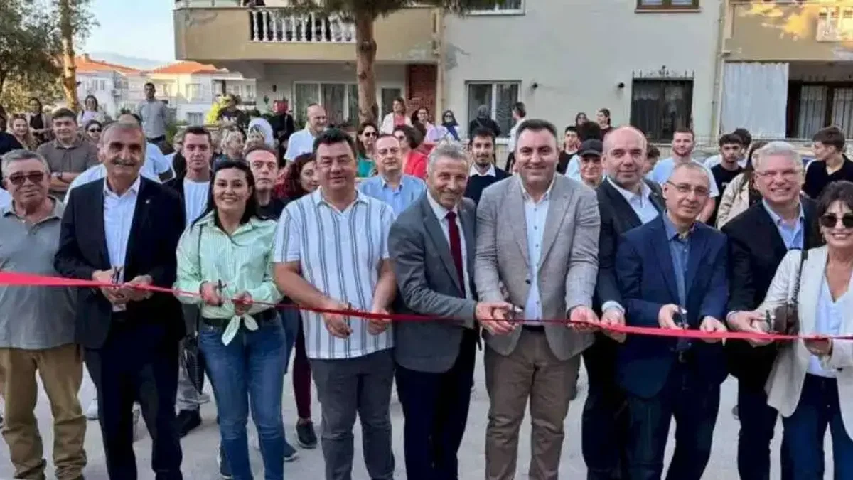 Kitap ve kahvenin yeni adresi 'Mola Mudanya' açıldı