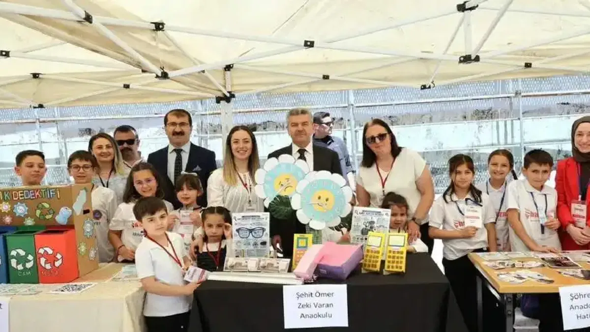 Artvin’de öğrenciler yıl sonu projelerini sergiledi