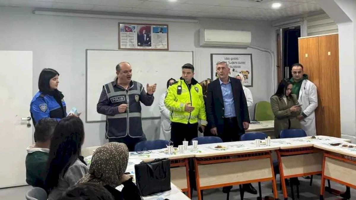 Kocaeli'de Çayırovalı veliler bilinçleniyor