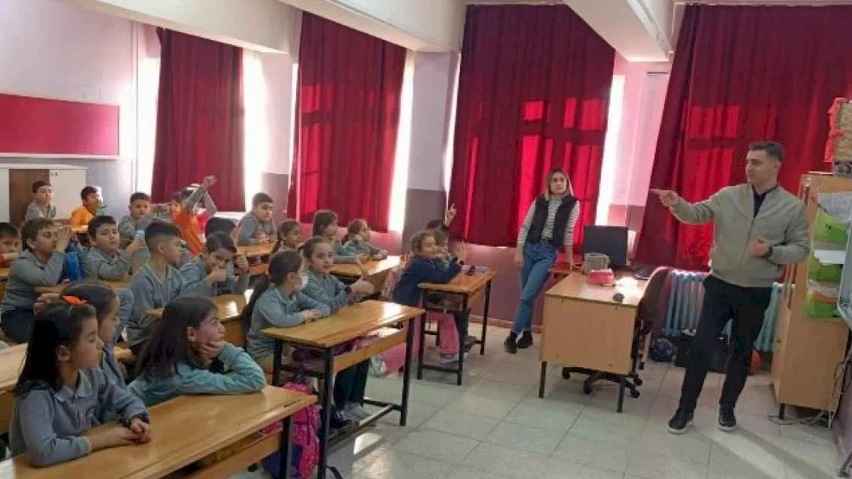 Somalı 630 öğrenciye su tasarrufu eğitimi