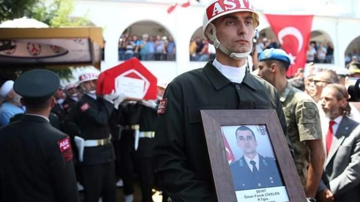 Şehit Piyade Teğmen Civelek, Sakarya'da son yolculuğuna uğurlandı
