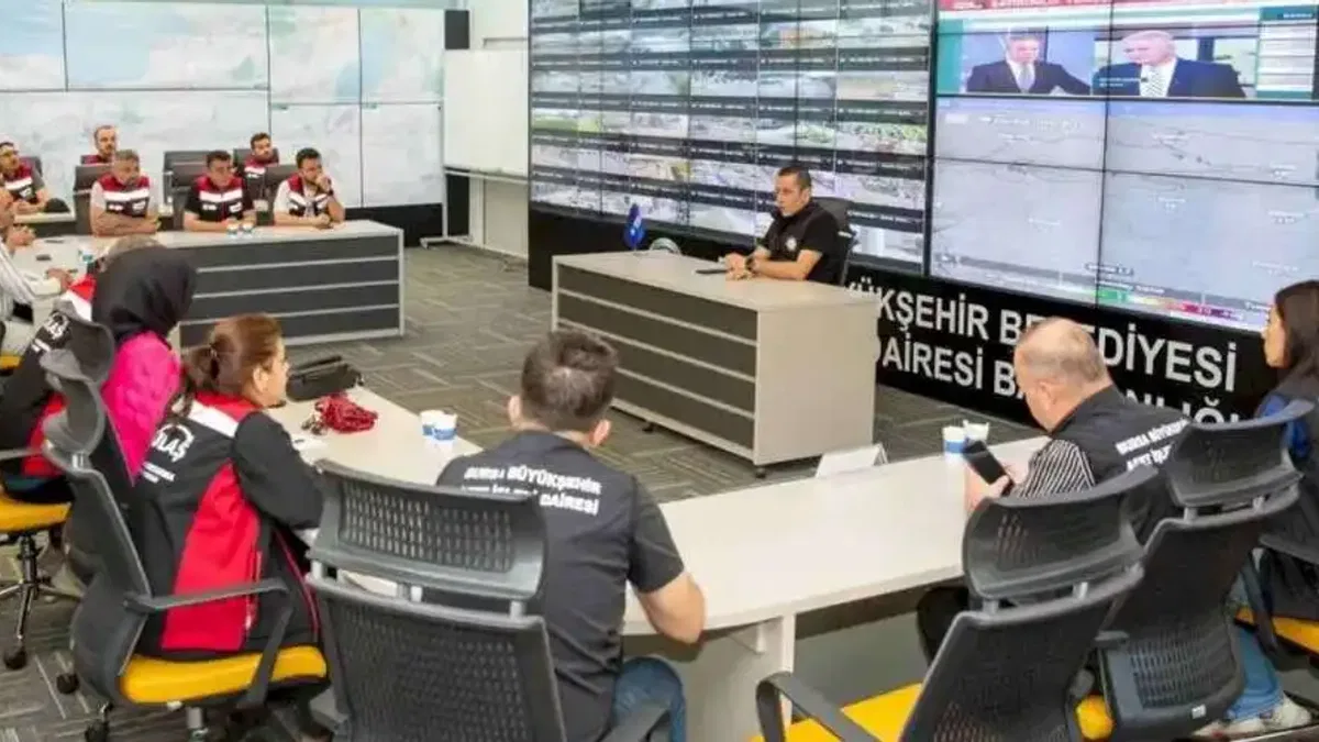 Bursa AKOM'da BUSKİ ve BURULAŞ istişaresi