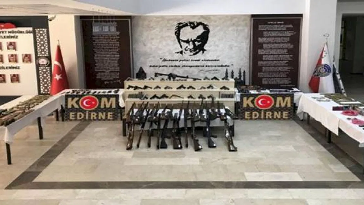 'Kukla 22'de 9 tutuklama