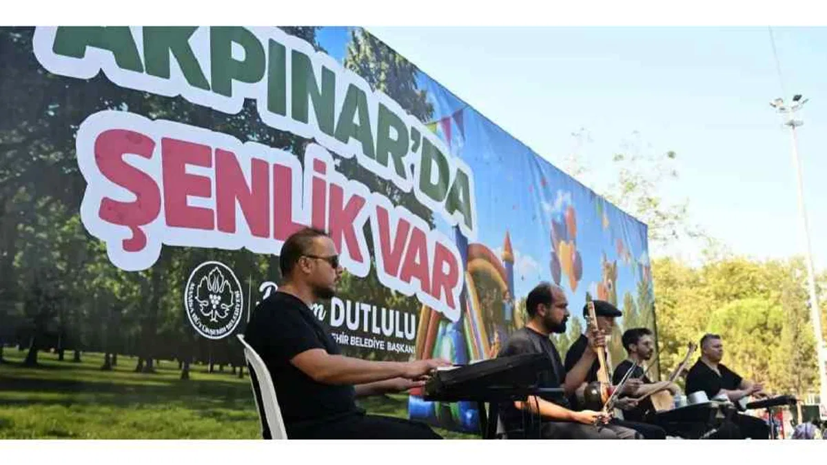 Manisa'da 'Akpınar’da Şenlik Var' renkli görüntülere sahne oldu