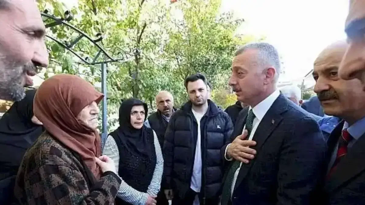 Büyükakın, doğalgaz patlamasından etkilenen vatandaşları ziyaret etti