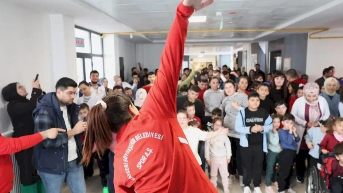 Kayseri Büyükşehir'den çok 'özel' buluşma