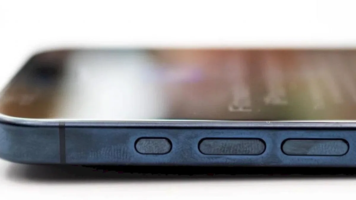 iPhone 15 Pro Modelleri Geçici Olarak Renk Değiştirebilir