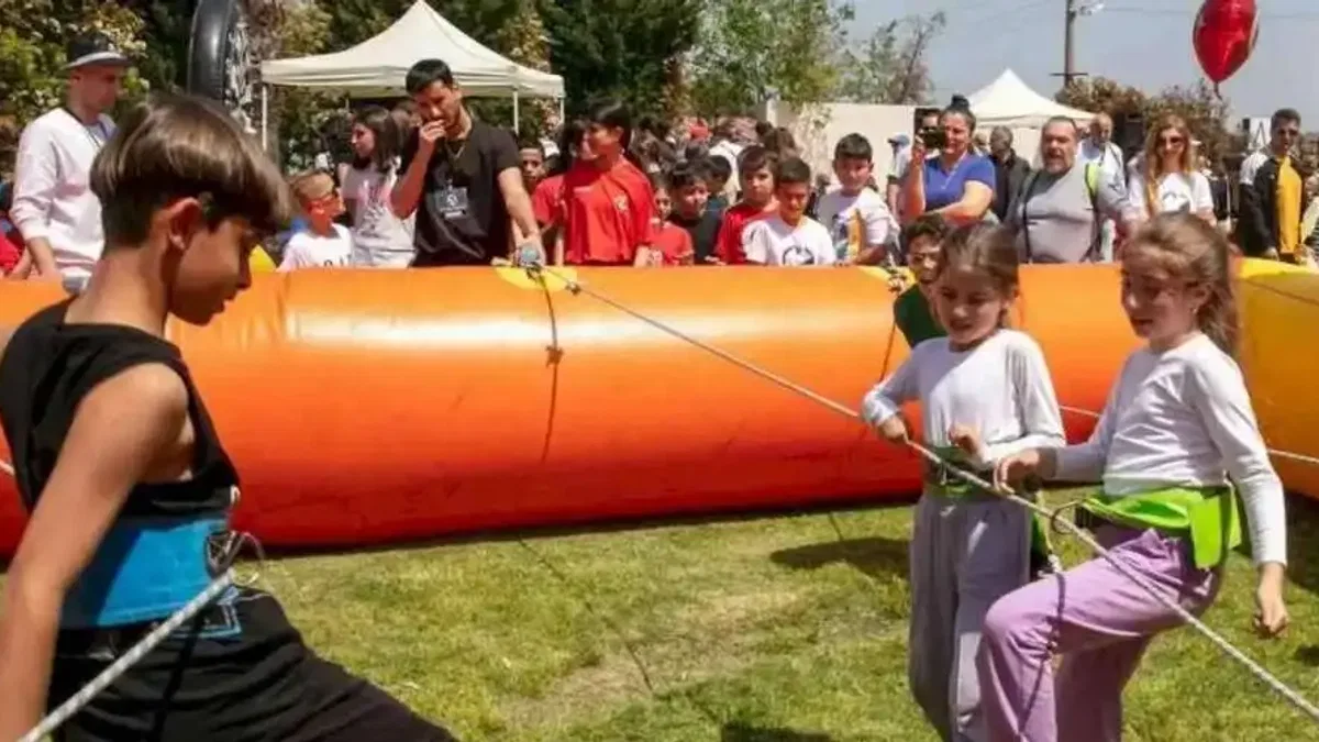 İzmir Güzelbahçe’de çocuklardan büyük ilgi