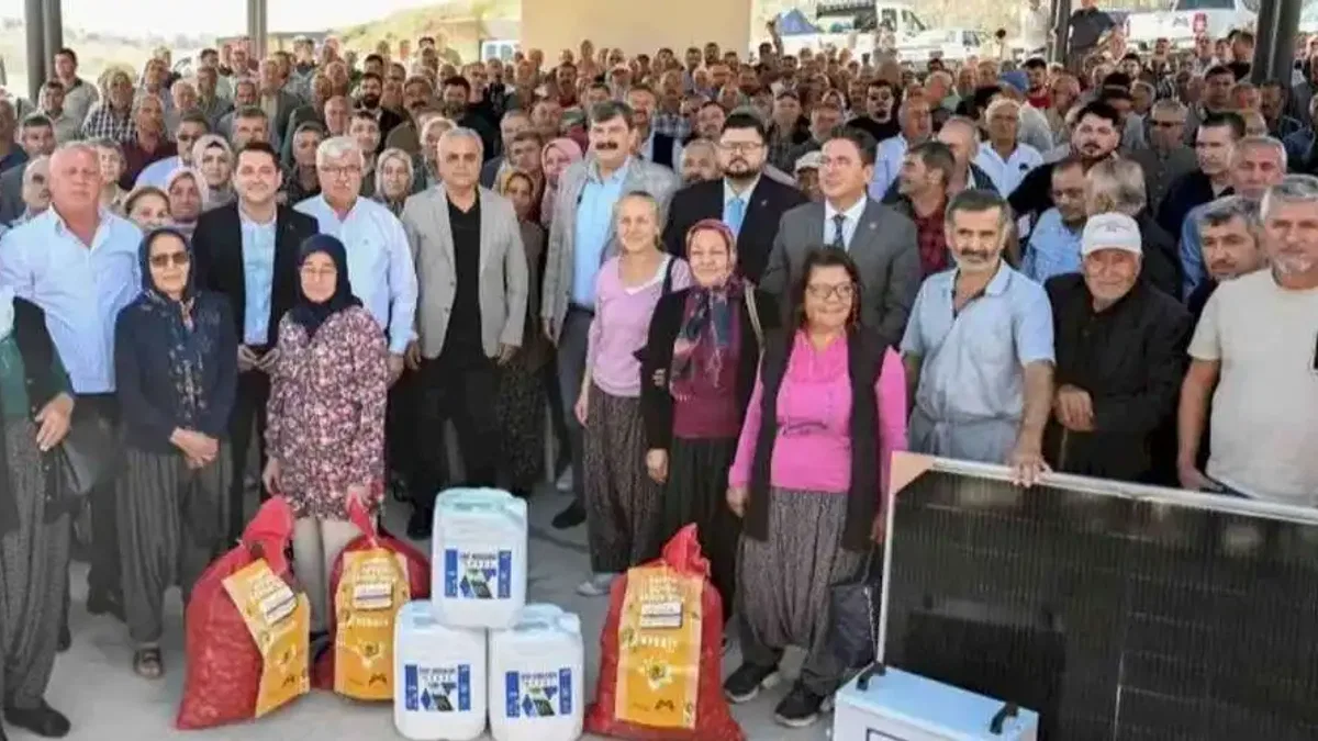 Mersin Büyükşehir’den çiftçiye üçlü destek