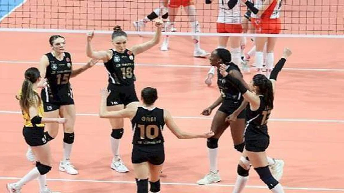 VakıfBank, CEV Şampiyonlar Ligi'nde çeyrek finalde