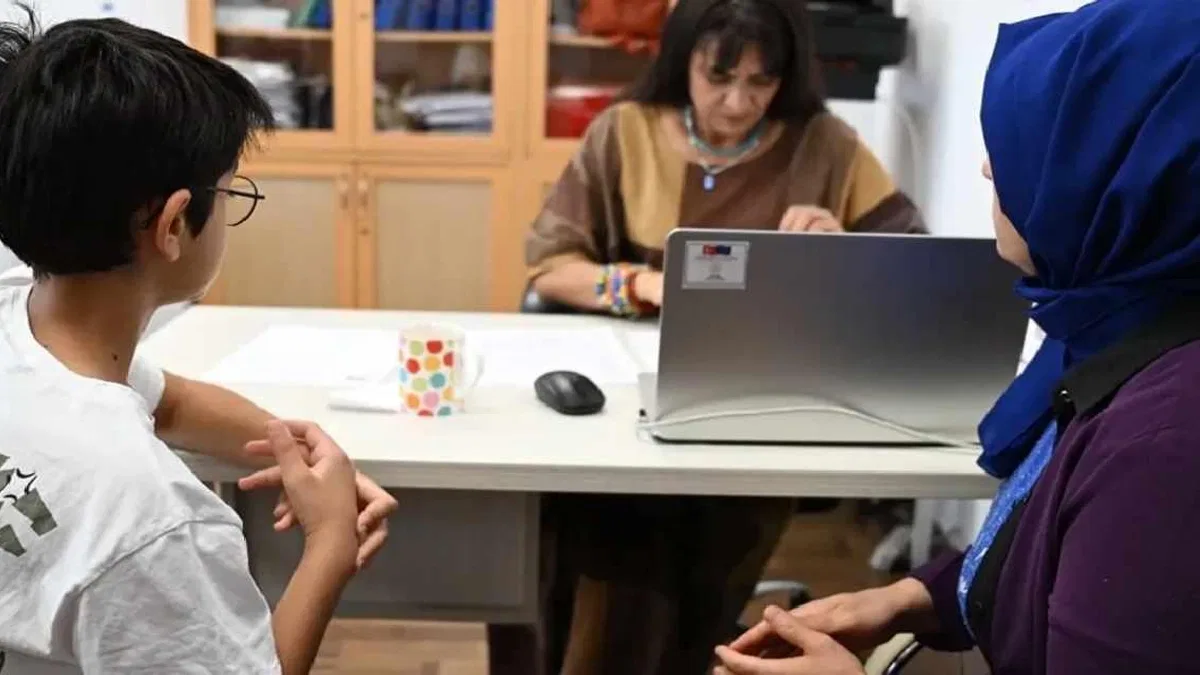 LGS ve YKS adaylarına tercih desteği... 81 ilde 30 binden fazla danışmanlık birimi kuruldu