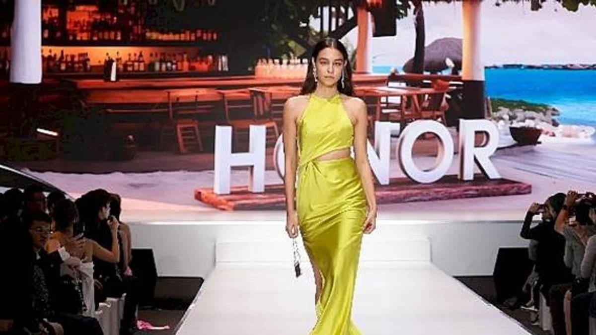 HONOR Çin'de HONOR V Purse'ü Tanıttı