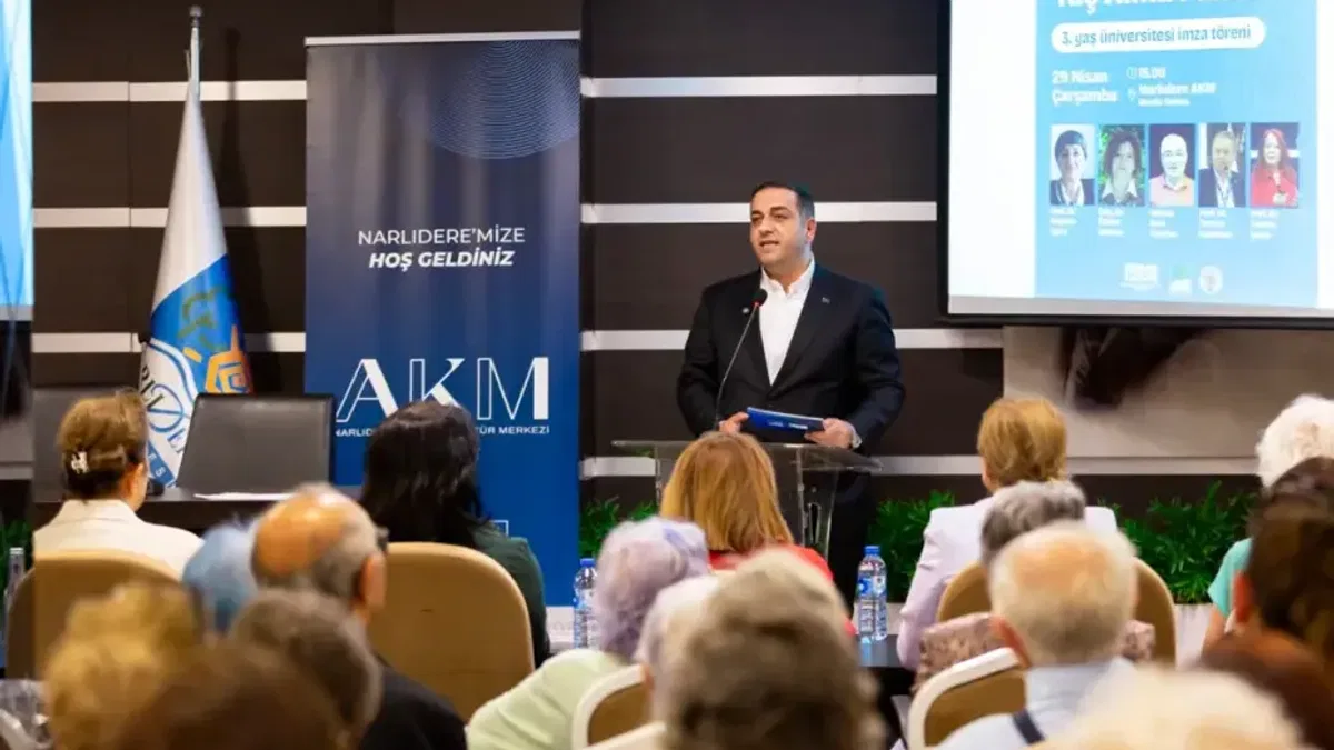 İzmir Narlıdere'de 3. Yaş Üniversitesi