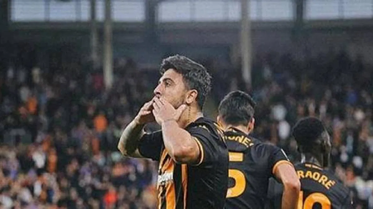 Ozan Tufan Hull City'de gol krallığına koşuyor