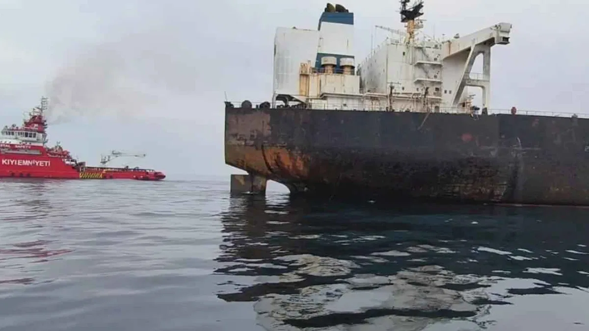 Karadeniz'de patlama yaşayan 'KAIROS'ta yangın söndürüldü... VIRAT'ın çeki operasyonu sürüyor