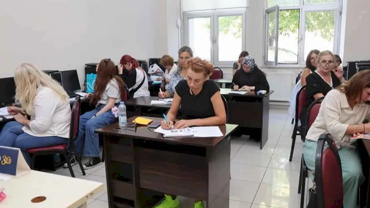 Yabancı dil KO-MEK’le öğreniliyor
