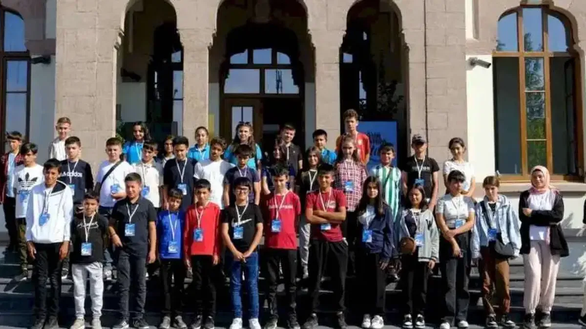 Konya ilçelerindeki 7. sınıf öğrencileri şehrin kültürel mirasını keşfediyor
