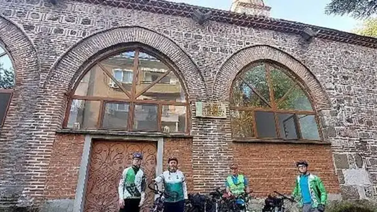 Edirne Yeşilay Spor Kulübü Bulgaristan'a Bisiklet Turu Düzenledi