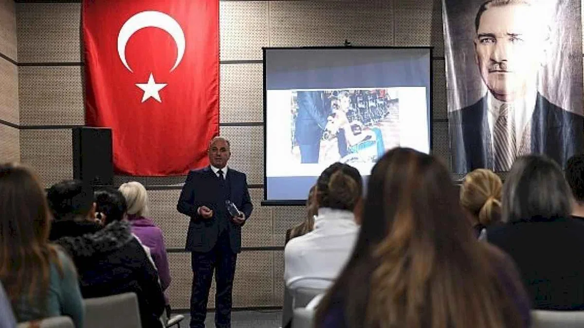 Osmangazi Belediyesi'nden engelli bireyler ve aileleri için seminer