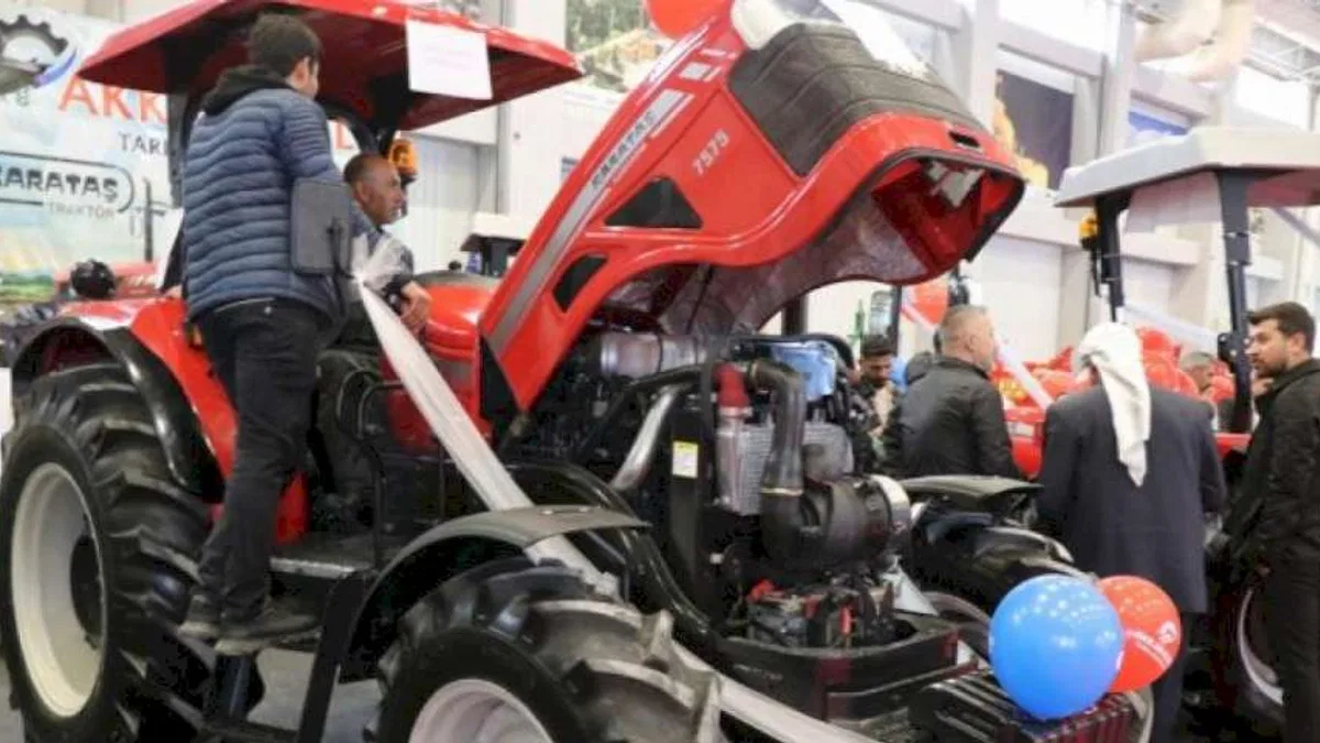 Tarım Fuarı'nda traktörler vitrinde