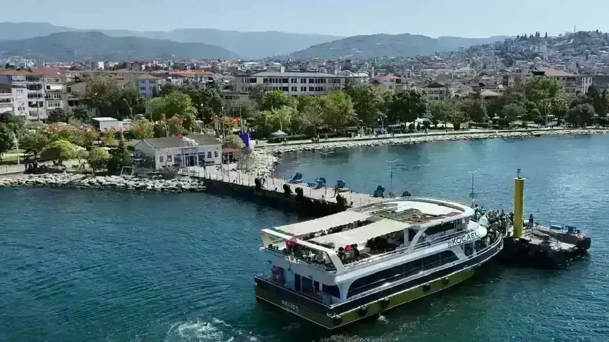 Kocaeli Büyükşehir, Mavi Vatan’a 245 bin kişiyi ulaştırdı