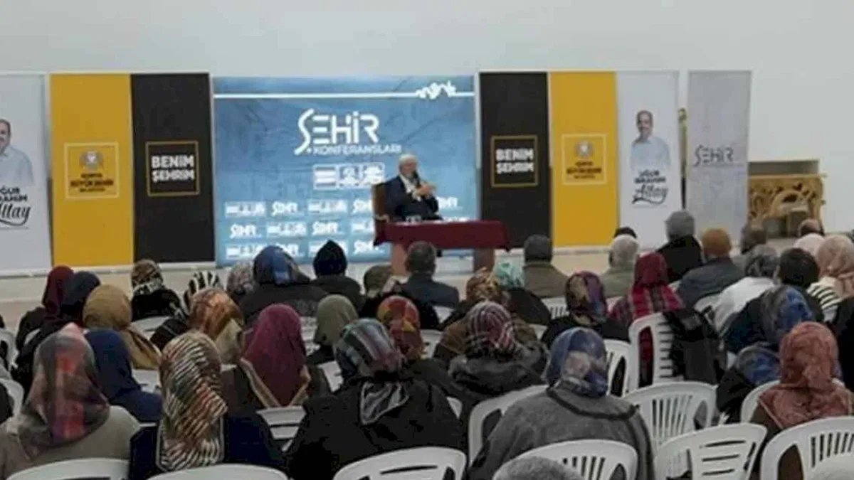 Konya’da Şehir Konferansları devam ediyor