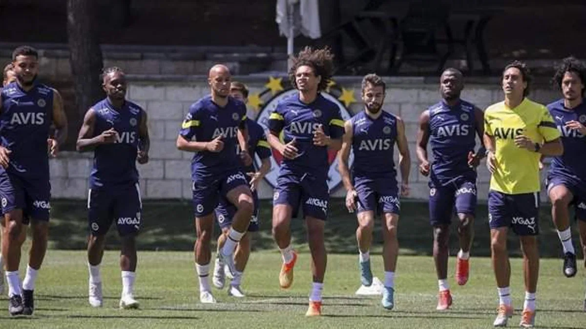 Fenerbahçe'de Dinamo Kiev maçı hazırlıkları sürüyor