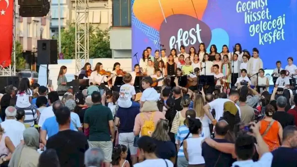 EFEST 2025 coşkuyla başladı