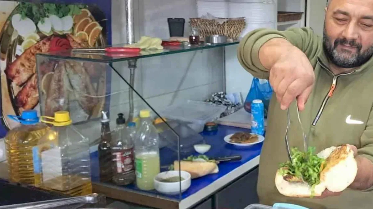 Bursa’da ekmek arası balık keyfi