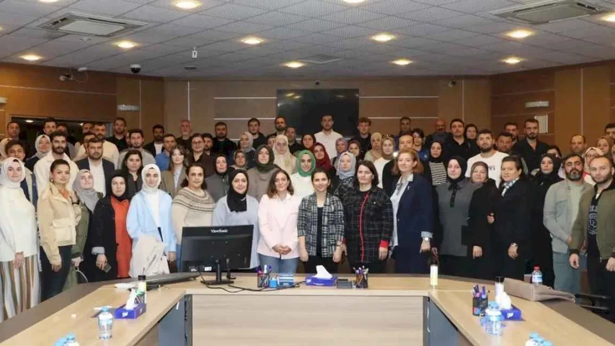 Kocaeli Büyükşehir personeli kendini geliştiriyor