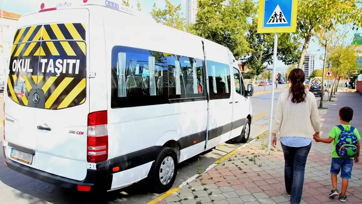 Okul servis ücretleri cep yakıyor, veliler duruma tepkili!