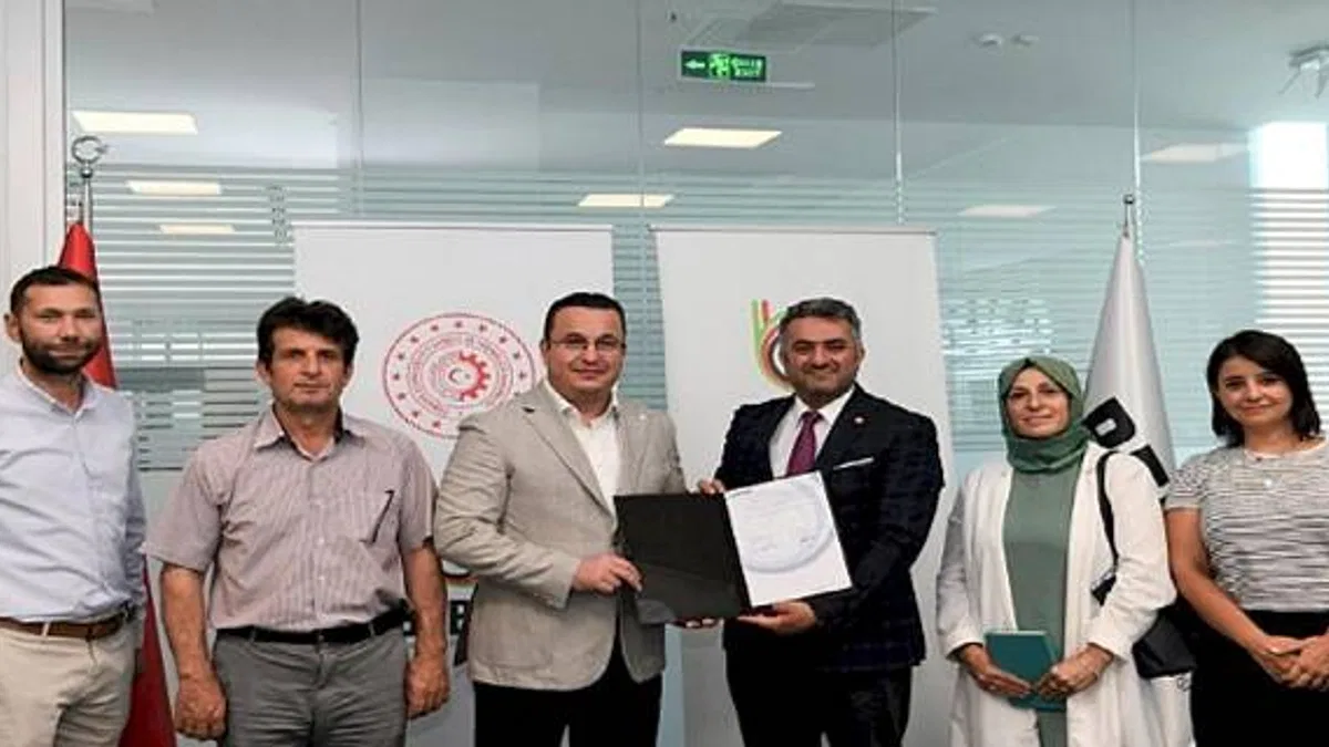 Mustafakemalpaşa otizm kafe için imzalar atıldı