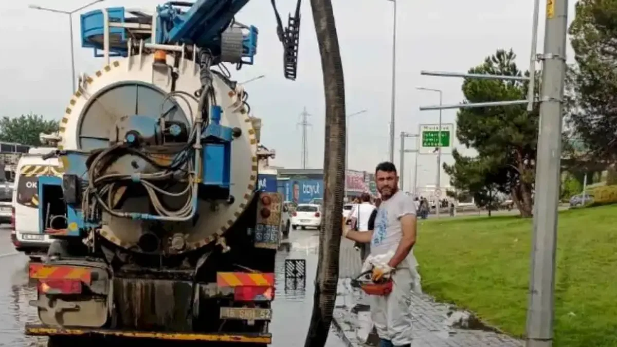 Bursa'da yağmur mesaisi