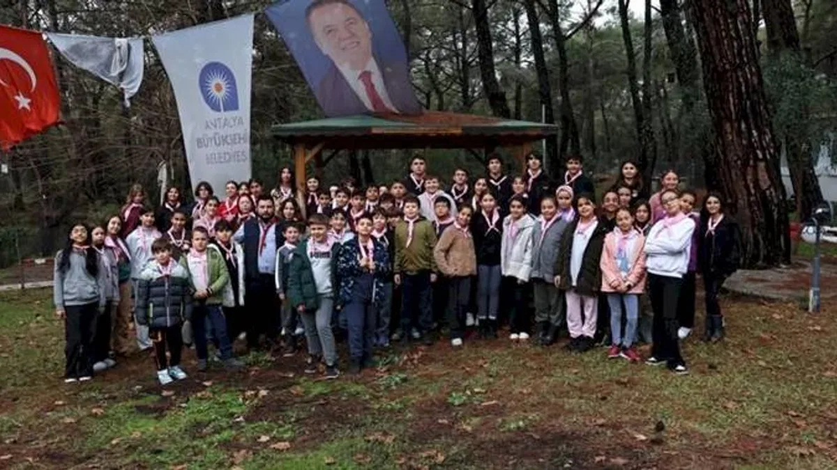Antalya Büyükşehir’den gençlere izcilik programı