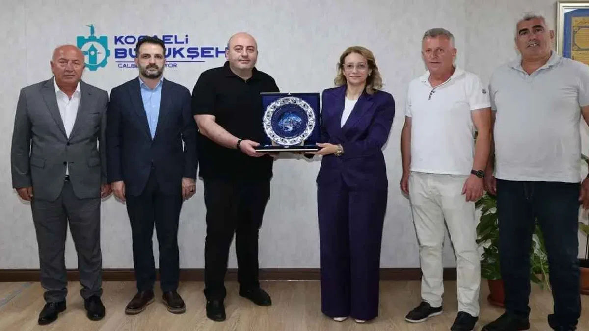 Gürcistan Kutaisi heyetinden Kocaeli Büyükşehir’e ziyaret