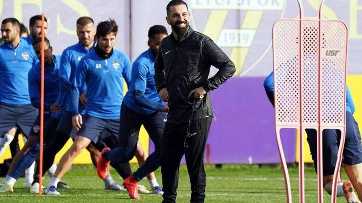 Arda Turan'dan transfer bombası! Galatasaray...