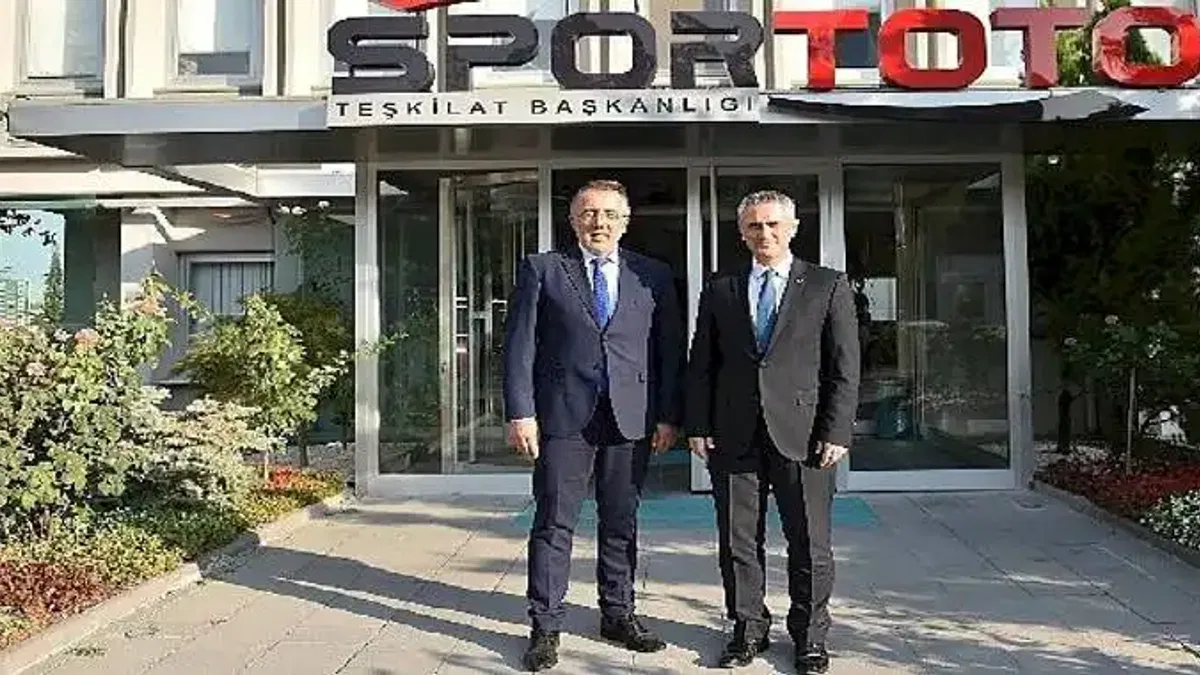 Nevşehir Belediye Başkanı Savran, Spor Toto Teşkilatı Başkanı Dr. Mehmet Ata Öztürk'ü ziyaret etti