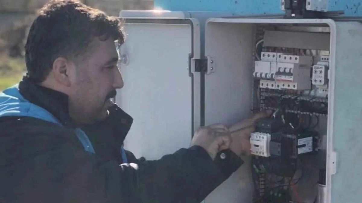 Manisa'da sondaj kuyularının elektrik panoları yenileniyor