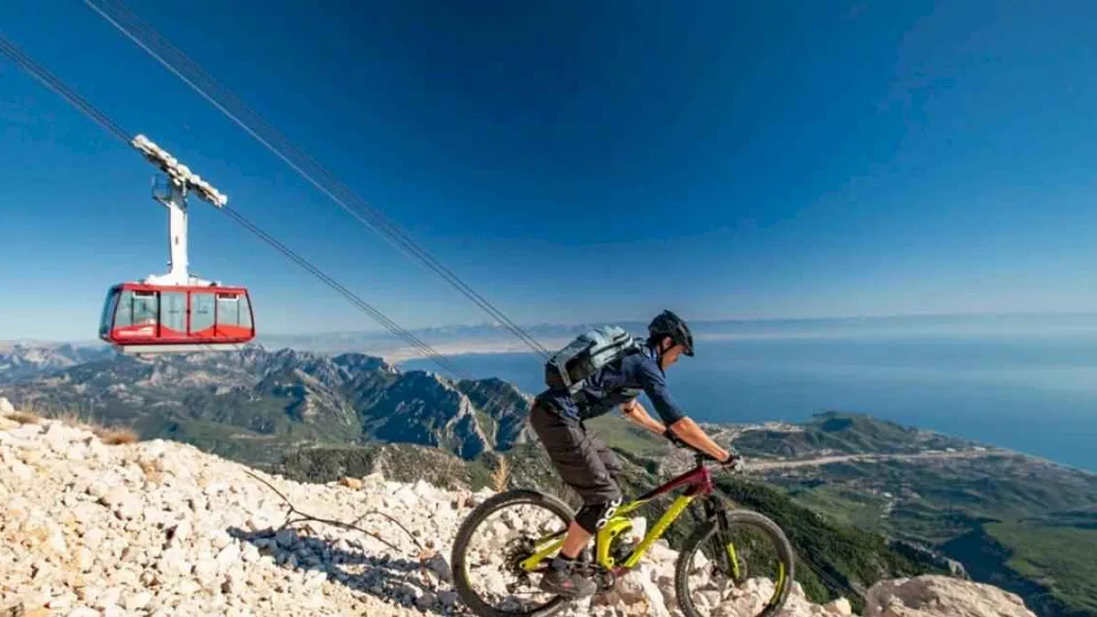 Antalya Kemer gökyüzünden denize dağ bisikleti hazırlığı!