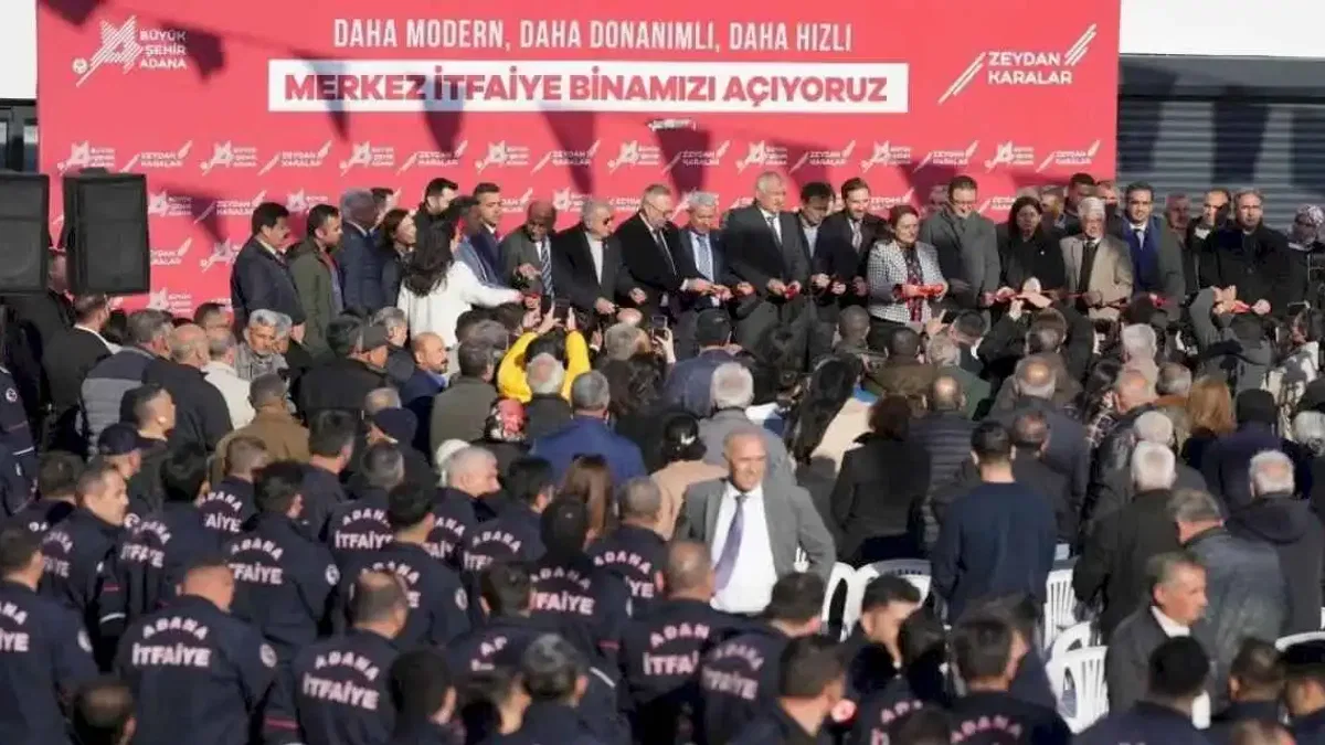 Adana'da yeni itfaiye binasına coşkulu açılış