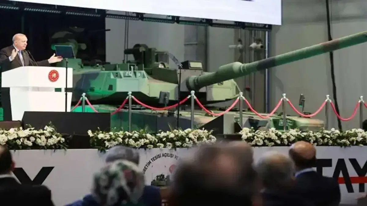 Türkiye'nin milli gururu sahnede... Cumhurbaşkanı Erdoğan: Altay ve Altuğ üretimi başlıyor