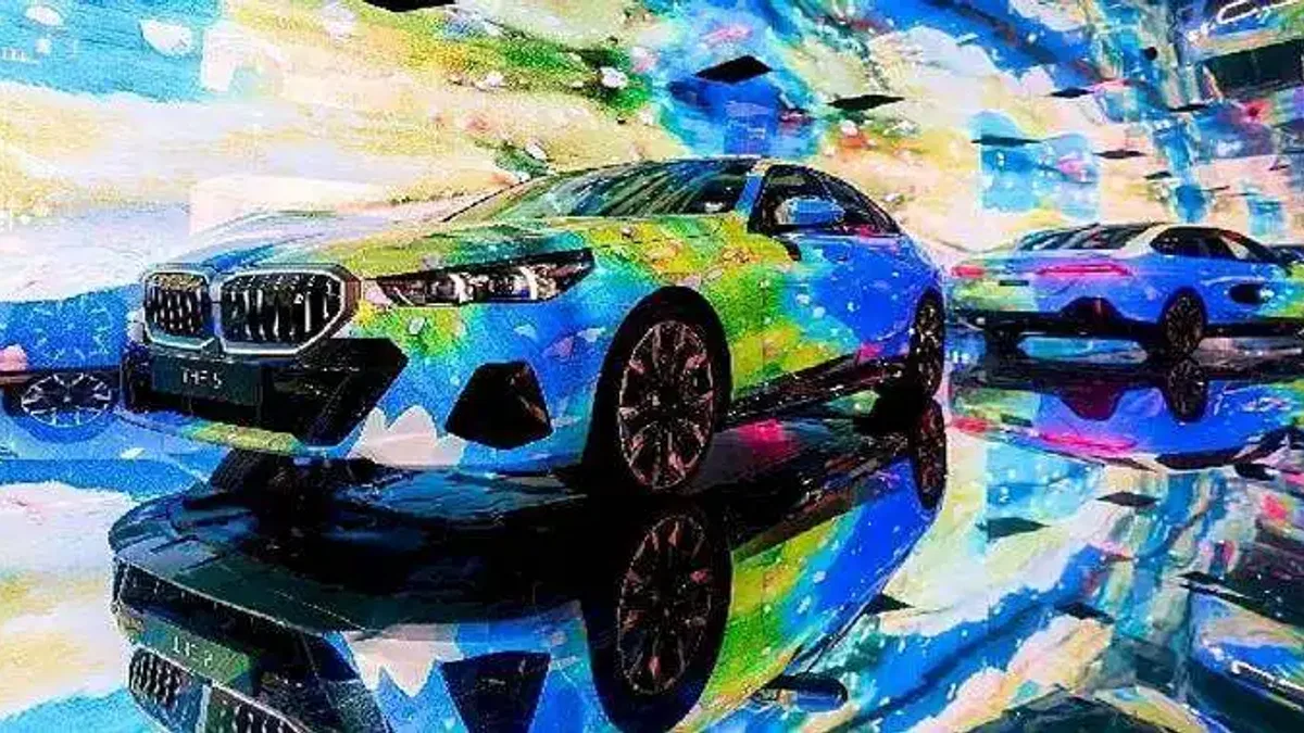 Yeni BMW i5'ten ilham alan "The Electric AI Canvas" enstalasyonu Art Basel'den sonra Contemporary Istanbul'a geliyor
