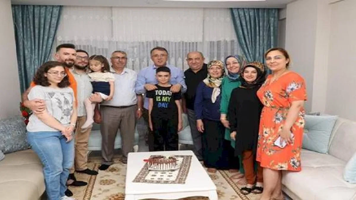 Mehmet Savran'dan ev ve esnafa ziyaret