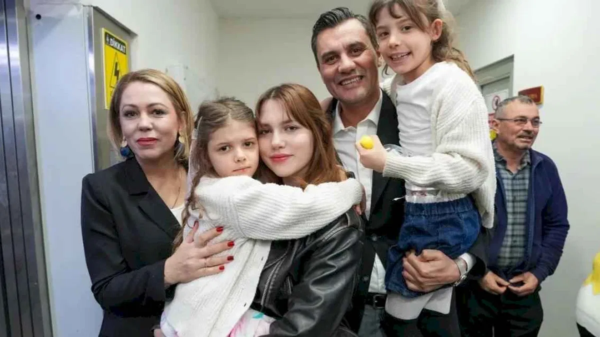 Ferdi Zeyrek Vakfı'ndan kırsaldaki çocuklara 'kışlık kıyafet' desteği