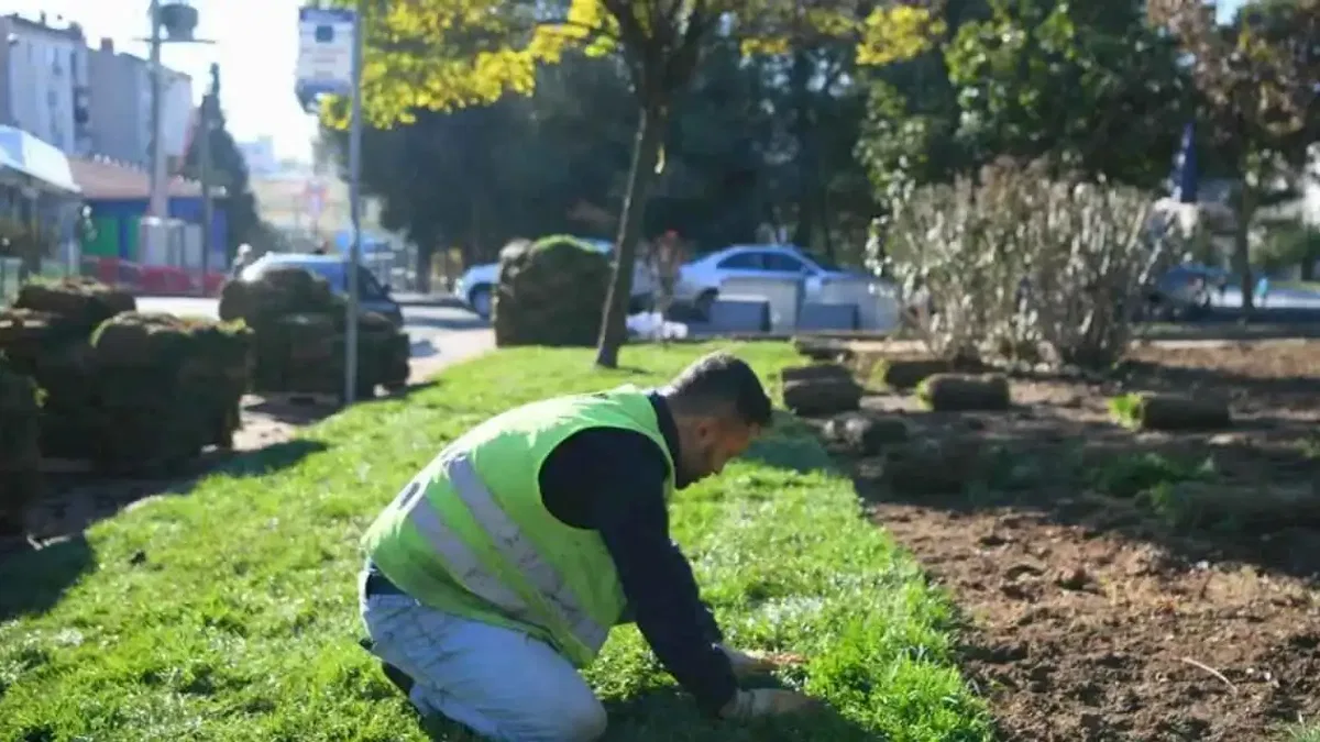 Kocaeli Çayırova’nın yeşil alanları yenileniyor