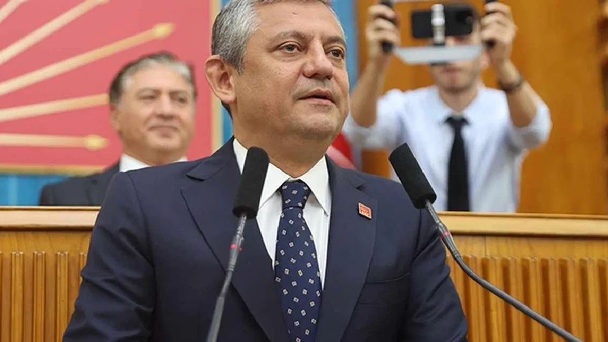Özgür Özel: Yeni partimizi kuruyoruz, ana muhalefet yolumuza devam edeceğiz