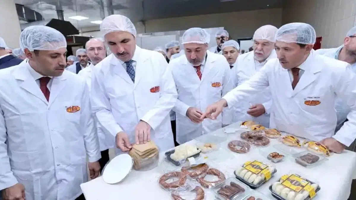 Konya Karatay'da Halk Ekmek Fabrikası ve Glütensiz Ekmek Üretim Tesisi hizmete girdi