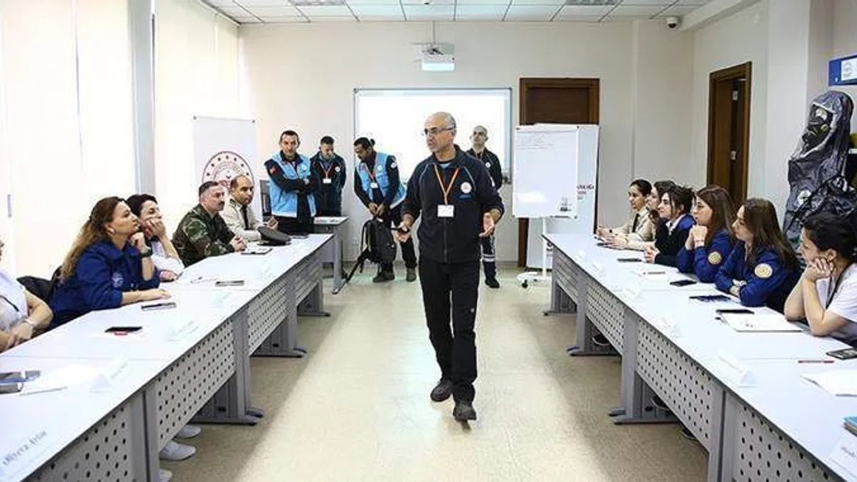 Azerbaycan'da, 'Ulusal Medikal Kurtarma Ekibi Birimi' kurulacak