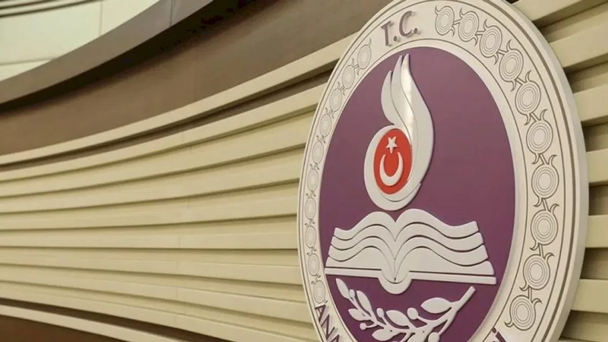Anayasa Mahkemesi, 'isim değişikliği ilanı' kuralını iptal etti