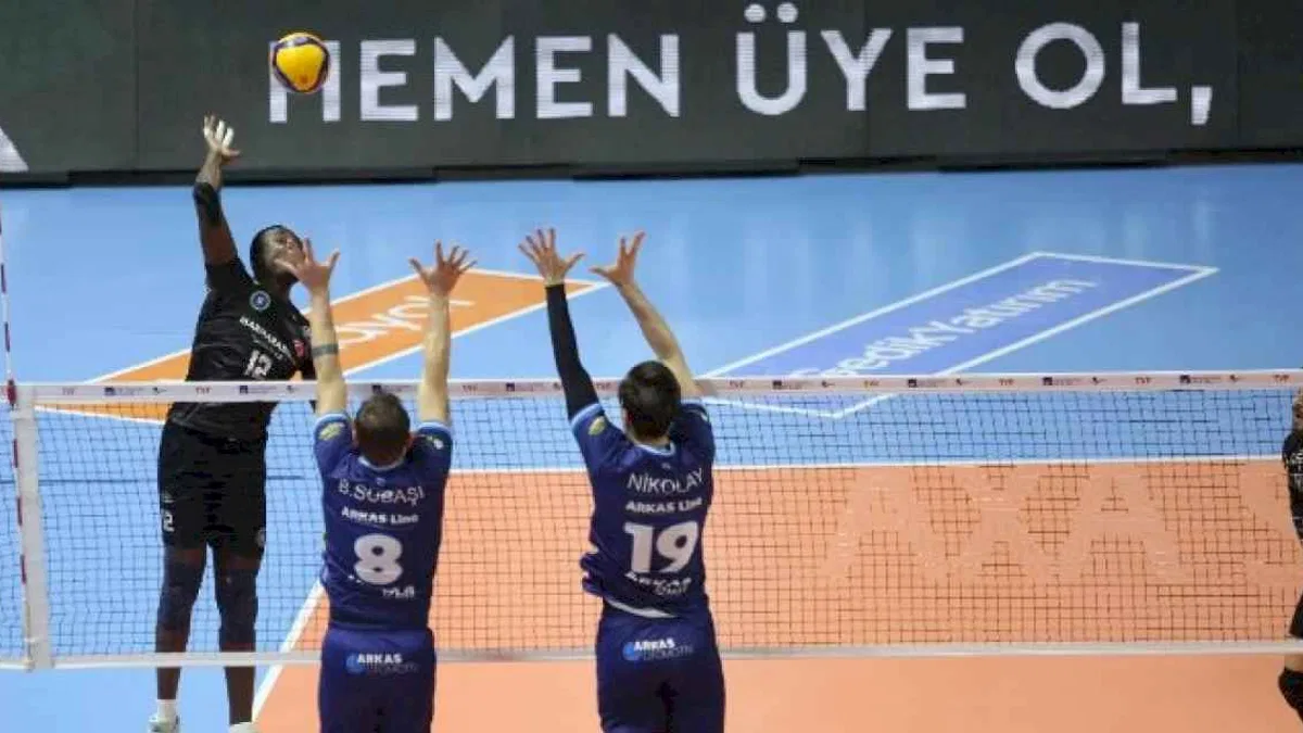 Bursa Büyükşehir Belediyespor sahasında Arkas Spor'u mağlup etti